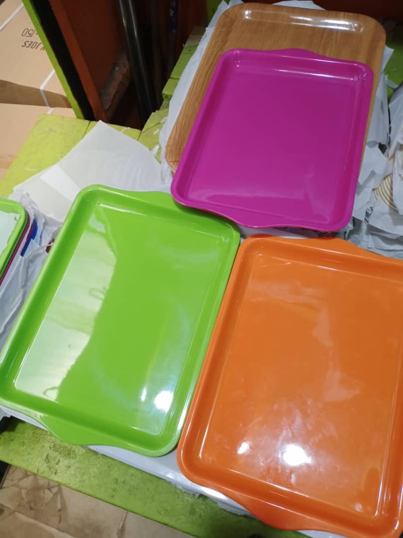 Medium sized colored tray