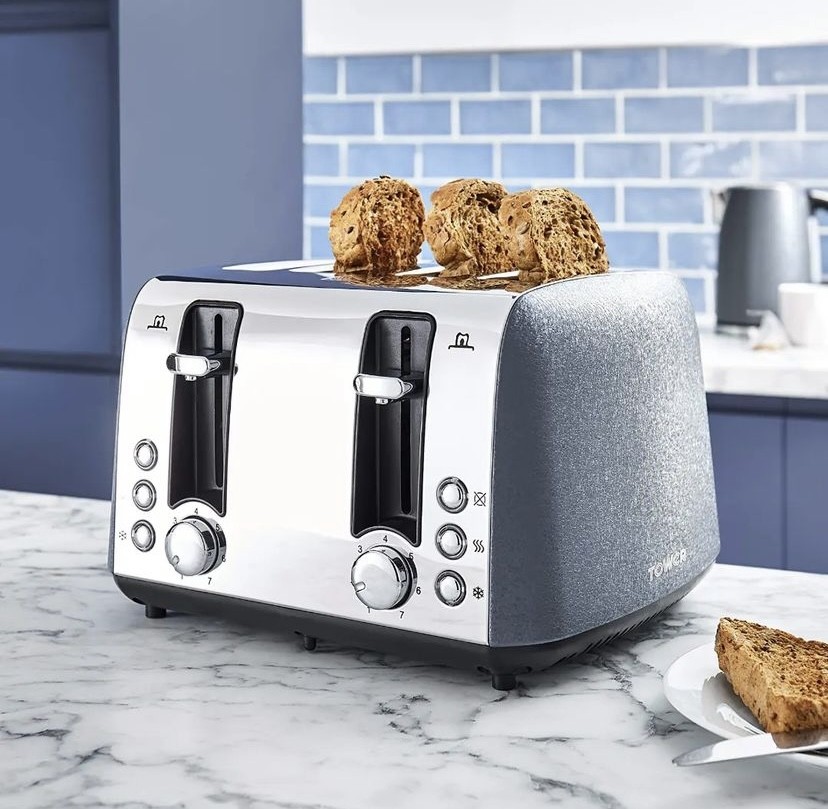 Tower pop up Toaster
